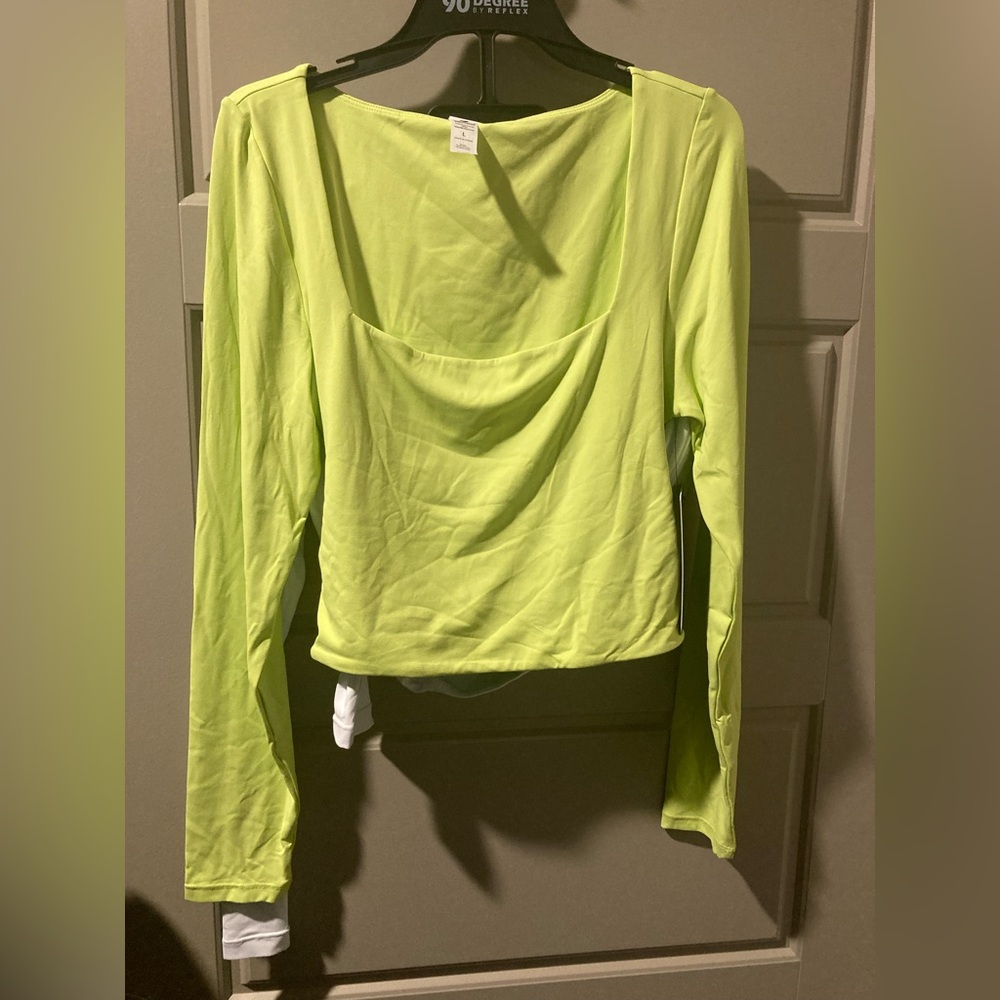 Women's 2 pack Lime and white Long Sleeve Tops